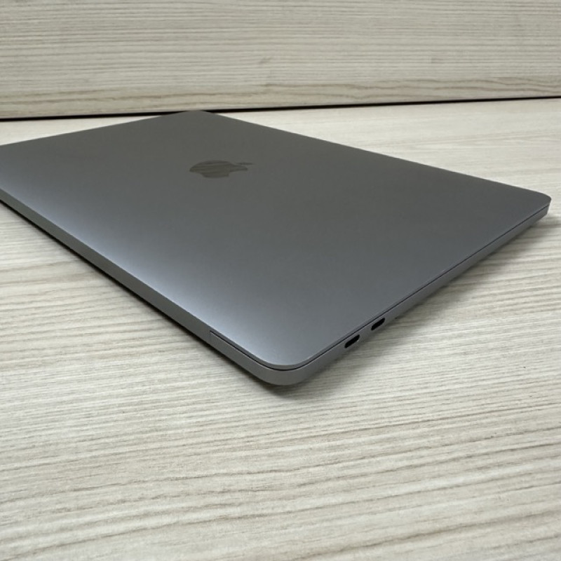 MacBook Pro 13 2020 Space  i5 1.4ghz 8/512